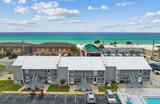 Quiet 1BR Condo. Private beach access. Early check-in at no cost-when available.