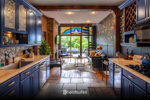 Quiet 4BR - Weddings Family Pets - 3min DT Cincy