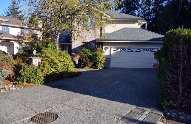 Quiet and big room in Coquitlam