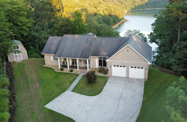 Quiet and Convenient Lakefront Home