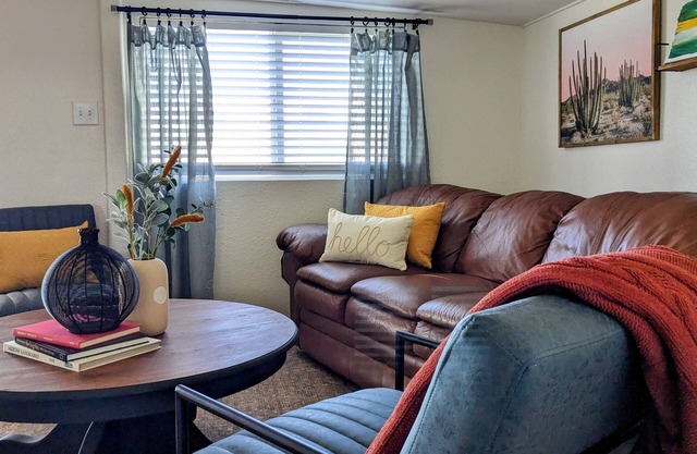 Quiet and Unique 2BR on Winery Row - The Elgin Project