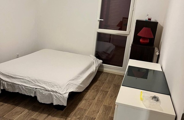 Quiet apartment in a very well-located residence