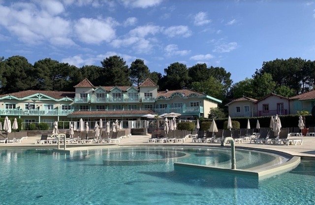Quiet apartment in a pine forest, close to golf courses and cycle path