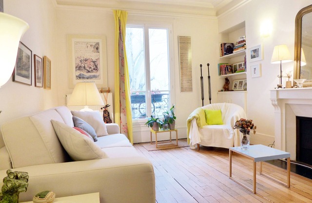 Quiet apt, commercial street Rue Daguerre DAG