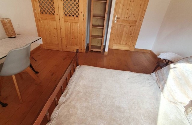 Quiet break Spacious room for rent in Neydens, near Geneva
