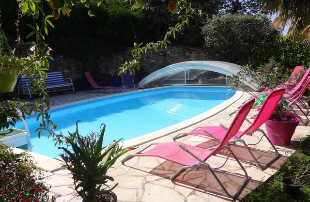 Quiet cottage in the heart of Black Perigord (25 km from Sarlat)
