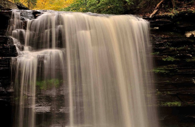Quiet Country setting with beautiful views-Minutes to Ricketts Glen State Park