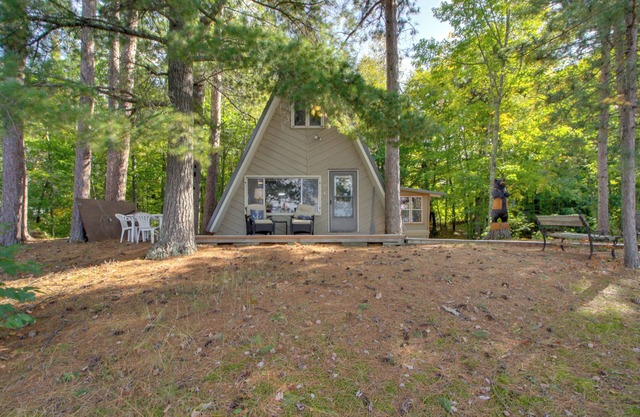Quiet Deer River Cabin w/Dock + Lake View!