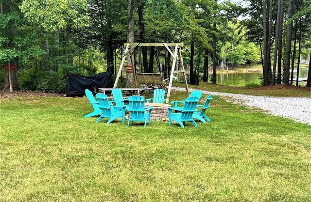 Quiet Family Lakefront Getaway on Kerr Lake