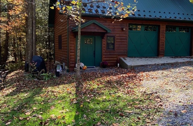 Quiet Getaway, Great for Penn State Football, Trout Fishing! Sleeps 4-5