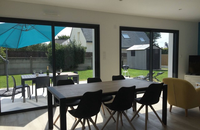 Quiet house, 300 m from a beautiful sandy beach, bay side