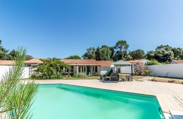 Quiet house with private pool, under the pines - Ile de Ré