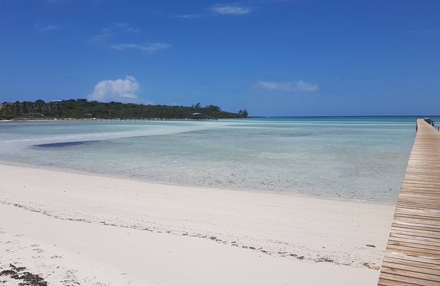 Quiet Island Cottage-fishing/shelling/beaching/2 kayaks included