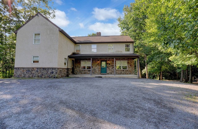 Quiet mountain home in Juniata Countyn