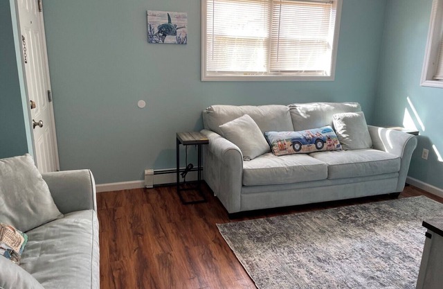 Quiet North End - One Bedroom Unit + Off Street Parking!