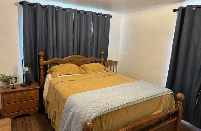 Quiet peaceful 2 bedroom