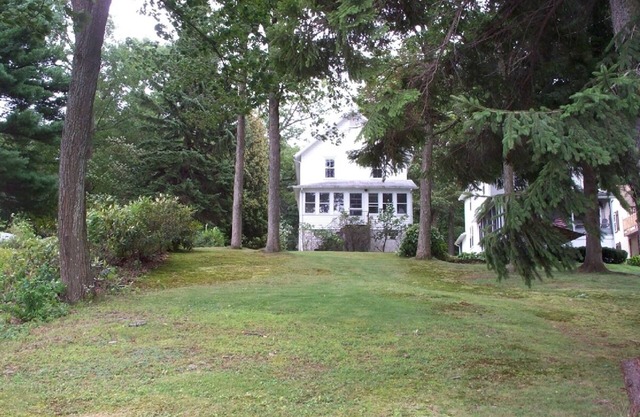 Quiet Peaceful Lily Lake Retreat