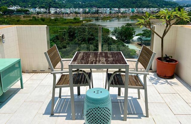 Quiet Sai Kung waterfront apartment with rooftop