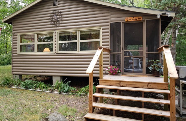 Quiet/SmallCabin in the Woods