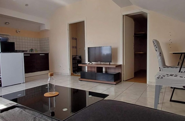 Quiet studio for rent