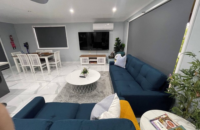 Quiet suburban four bedroom house near shops and RSL club with restaurant.