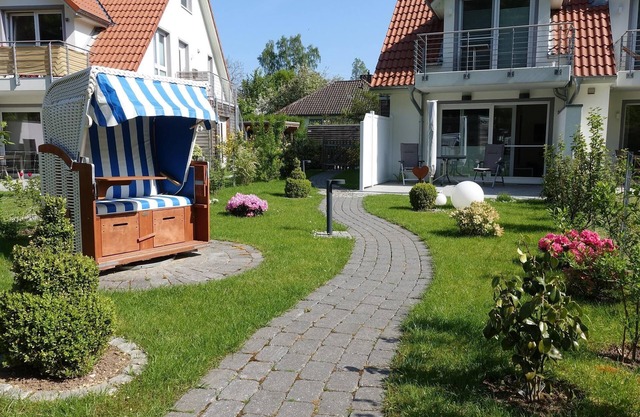Quiet vacation apartment on the Baltic Sea with garden terrace for up to 3 people