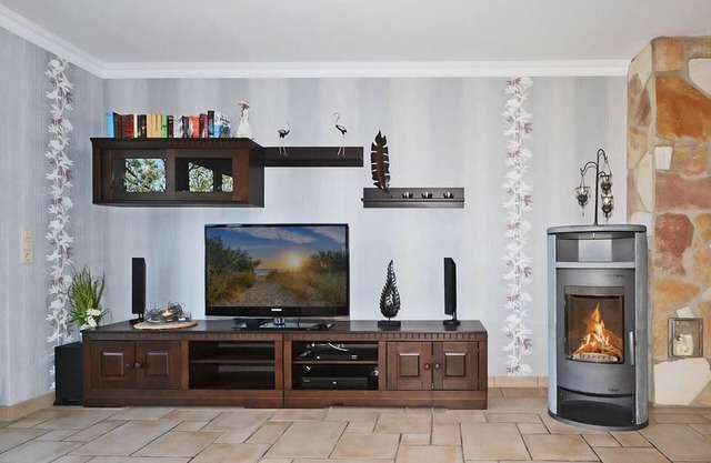 Quiet vacation home in Zirchow with garden & fireplace, near lake and forest