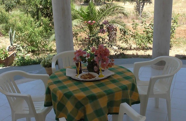 QUIET VILLA WITH 2500 SQM. FENCED GARDEN