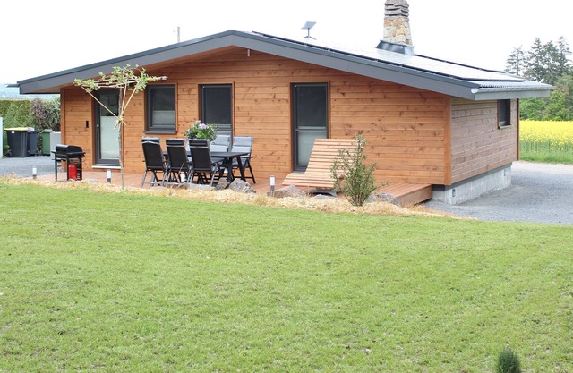 Quietly located modern vacation accommodation with a view of the Edersee National Park