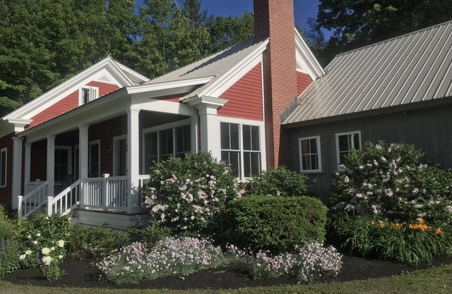 Quintessential Vermont Farmhouse With Hot Tub, Fabulous Location & Views
