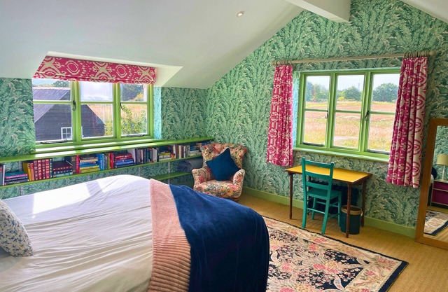 Quirky and Unique Farm House; A Perfect Writers Retreat