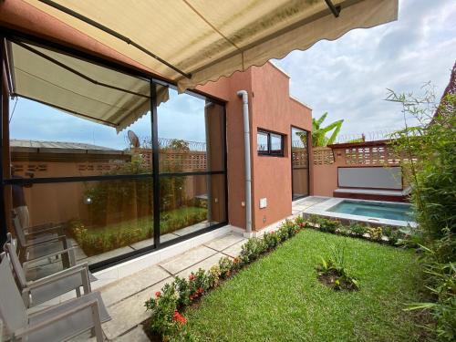 Résidence Akia - Oasis moderne avec Jacuzzi extérieur - Netflix - Wifi - Parking