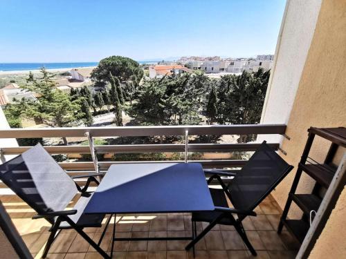 Résidence Le Carlton - Appartement deux pièces cabine 4 couchages à Port Leucate. Réf: 2CAR 331AC MAE-2271