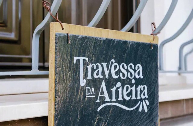 R3 - Travessa da Arieira - Suite 1