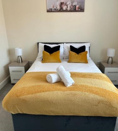 Radbourne House - Spacious 2 Bed, Home from Home in Derby