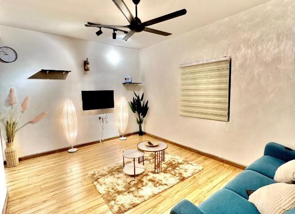 Raees Homestay