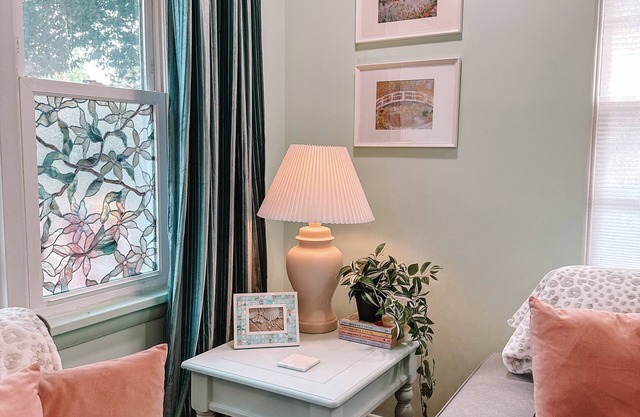 Rainbow Retreat ~ 3-bedroom fun loving home full of color!
