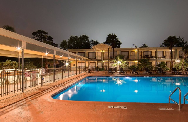 Ramada by Wyndham Houston Intercontinental Airport East
