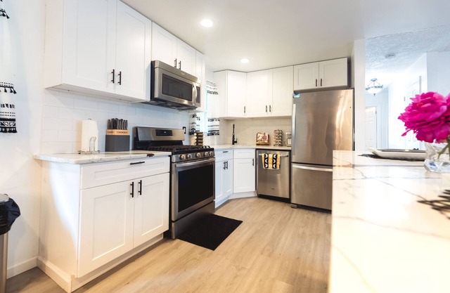 Ranch Haven BnB: Sleeps 17 Guests!