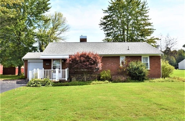 Ranch near Conneaut Lake, Pymatuning Lake, and Lake Erie