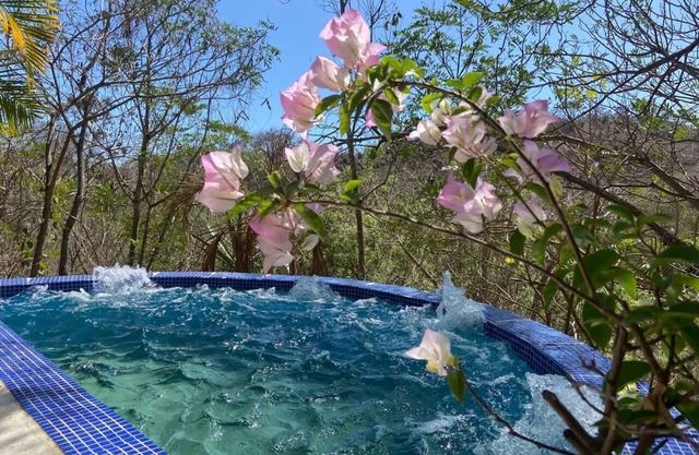 Rancho Colibritzin Huatulco In touch with nature!