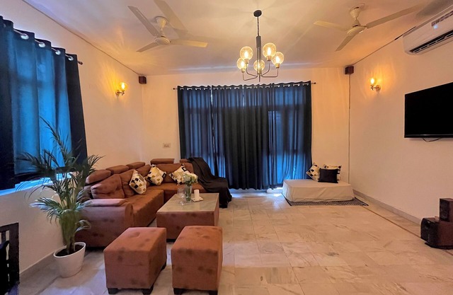 Rangoon by Grehstay 2BHK Independent House near Expo Mart