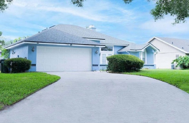 Rare Beautiful Heated Pool House near Downtown Orlando