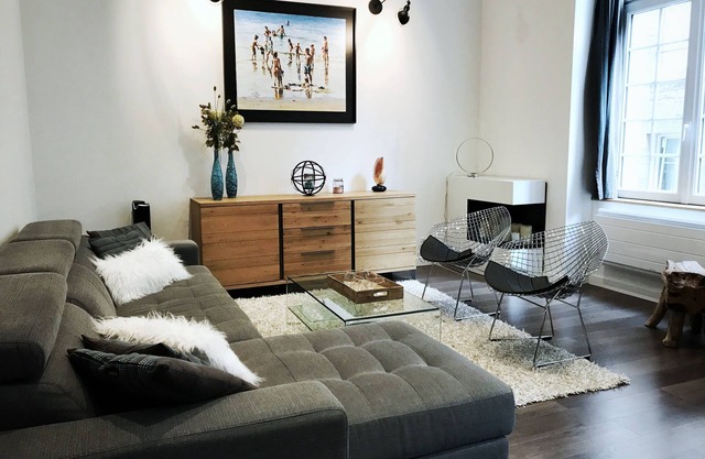 RARE Grand Standing Apt d'ARCHI 4*, Beach & Quiet, IntraMuros Heart GARAGE WiFi