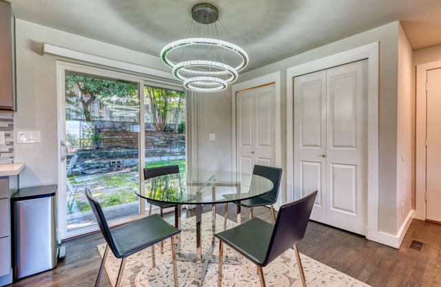 Ravishing Rambler Home! Garage/Close to Airport