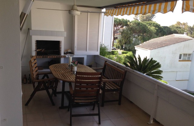 Recently renovated apartment next to the beach