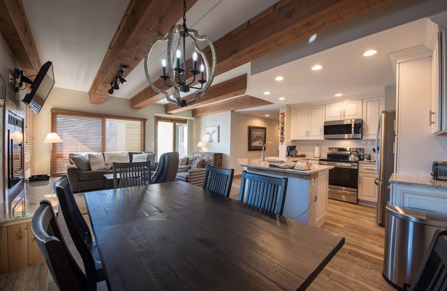 Recently Remodeled Ski Lodge Styled Plaza Condo by RedAwning