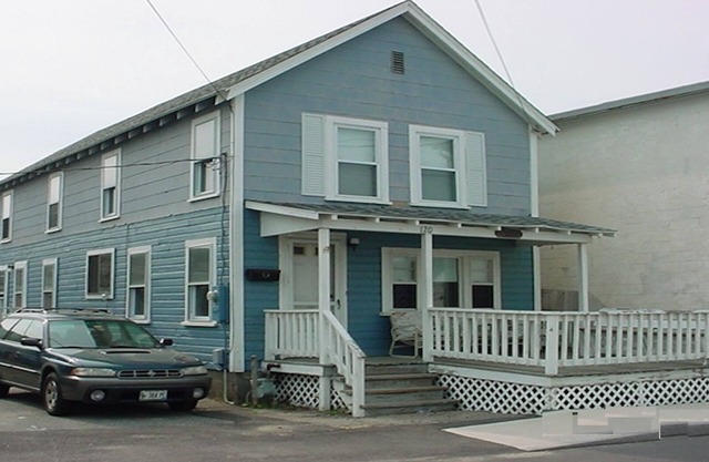 Recently Renovated. 3-Bedroom, Close to All Amenities