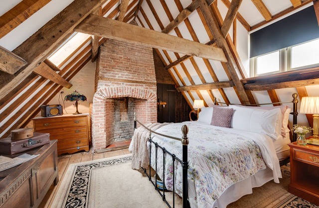 Reclaim Cottage - Two Bedroom House, Sleeps 4