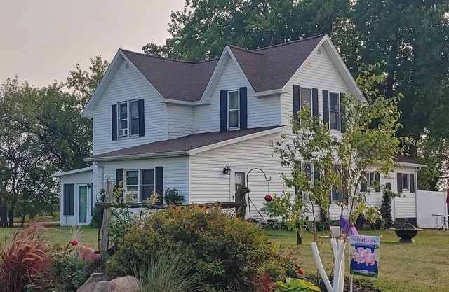 Red Boar Ridge- 3 Bedroom Farmhouse